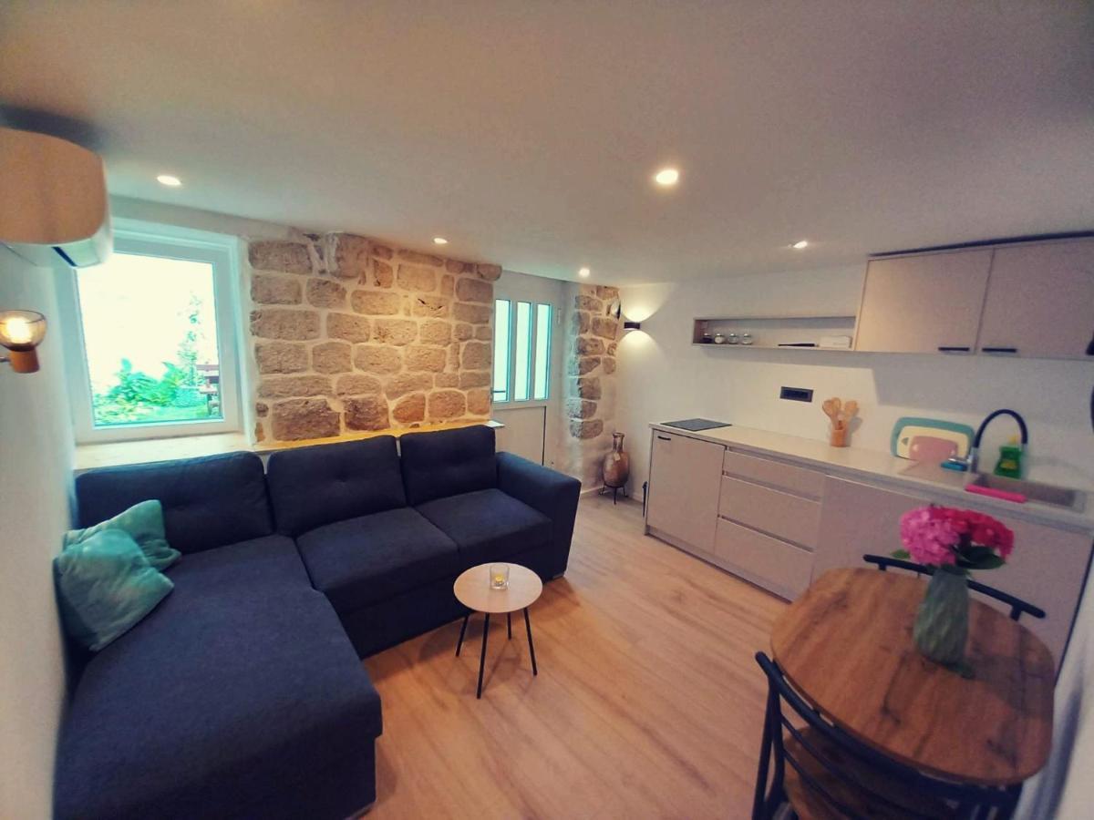 Rabski Dvor Apartment Rab Town Ngoại thất bức ảnh